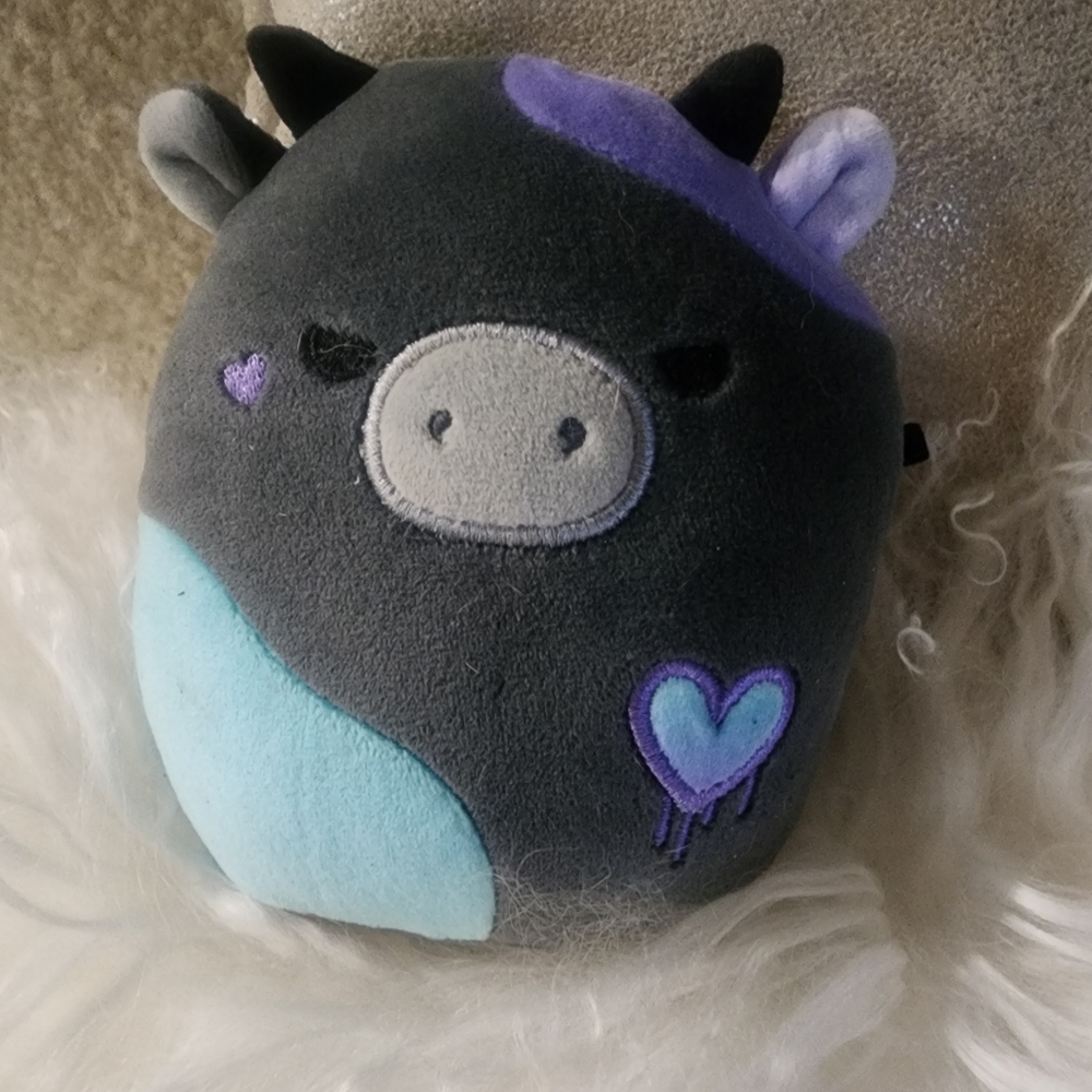 NEW Squishmallows Smithereens The Charcoal Cow 5"